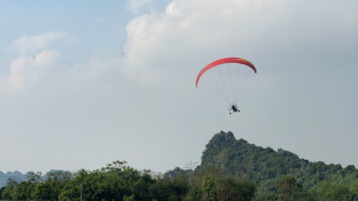 dù lượn tại chùa hương, danh thắng hương sơn